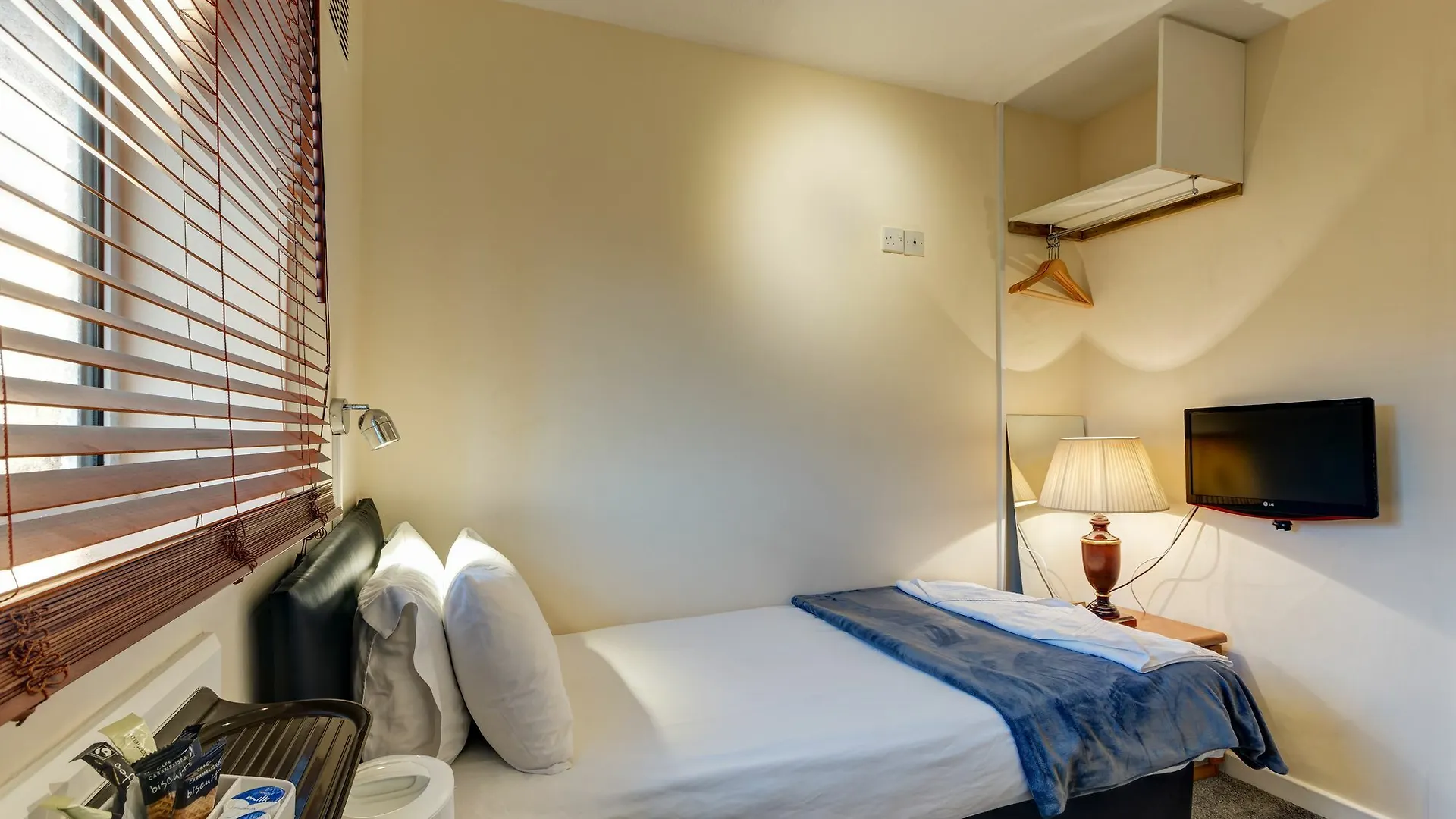 The Commodore Hotel Nottingham Guest house